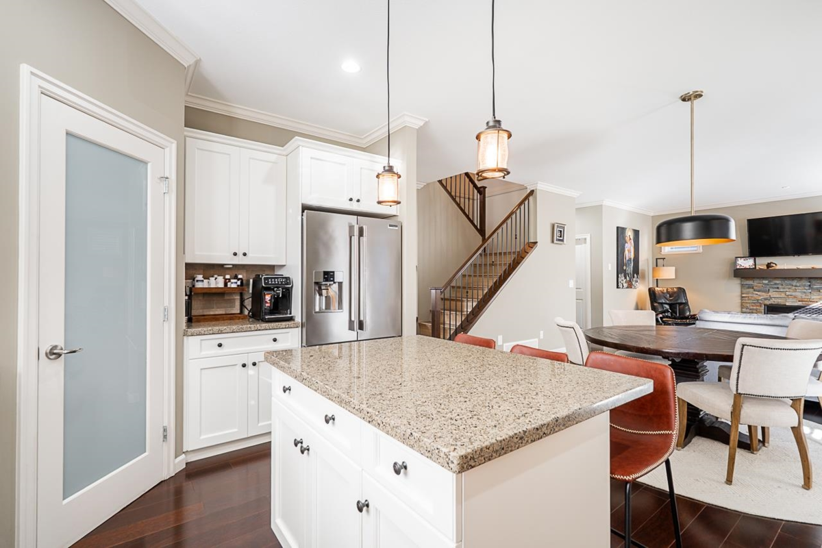 Guest Bathroom Photo of 20840 69 Avenue, Langley, BC