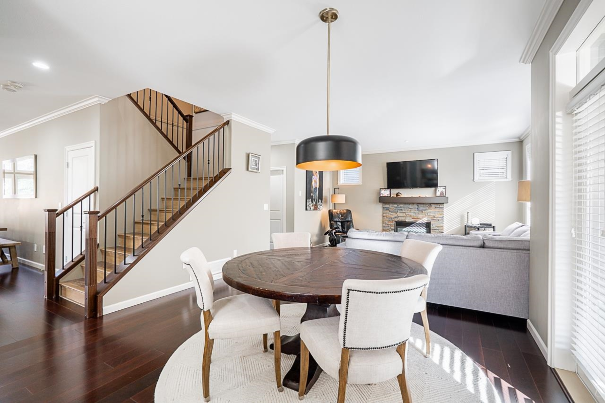 Kitchen Island Photo of 20840 69 Avenue, Langley, BC