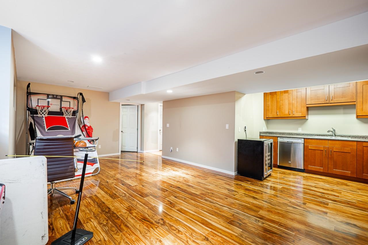 Outdoor Kitchen Photo of 20840 69 Avenue, Langley, BC