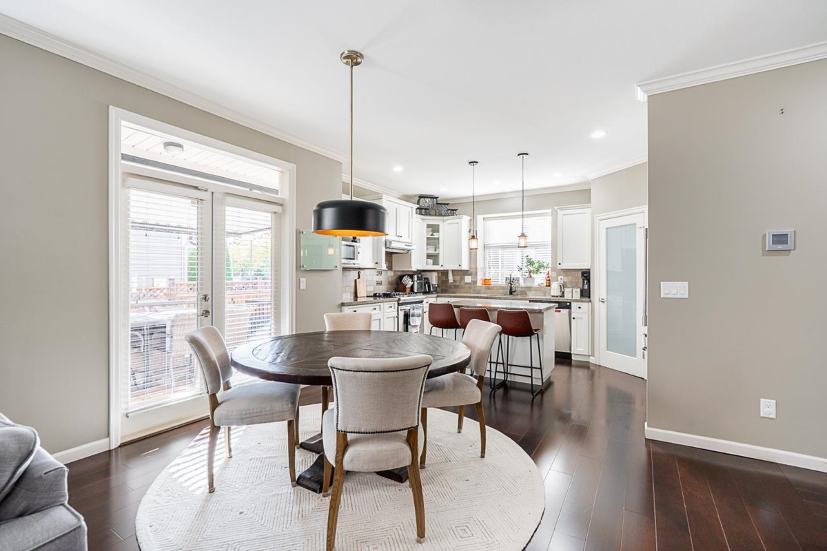 Primary Bathroom Photo of 20840 69 Avenue, Langley, BC