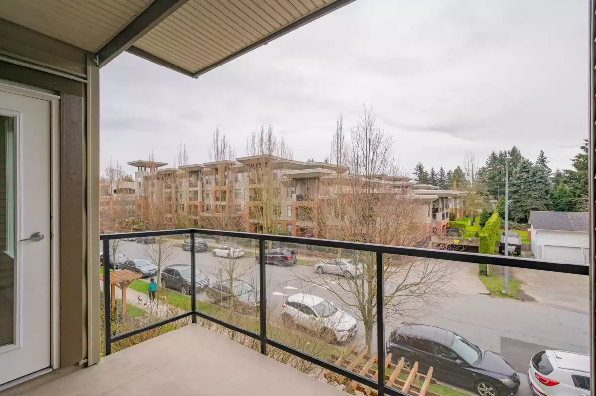 Outdoor Kitchen Photo of 314 33539 Holland Avenue, Abbotsford, BC