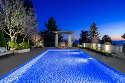 Front Yard Photo of 13386 Marine Drive, Surrey, BC