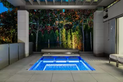 Garden / Landscaping Photo of 13386 Marine Drive, Surrey, BC