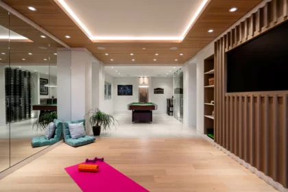 Hallway Photo of 13386 Marine Drive, Surrey, BC
