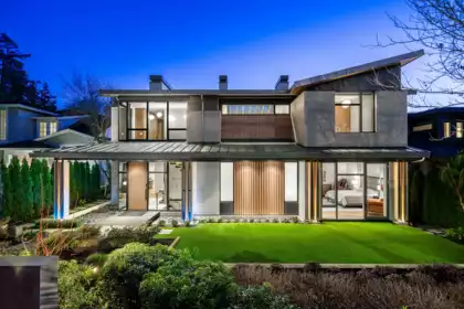 Swimming Pool Photo of 13386 Marine Drive, Surrey, BC