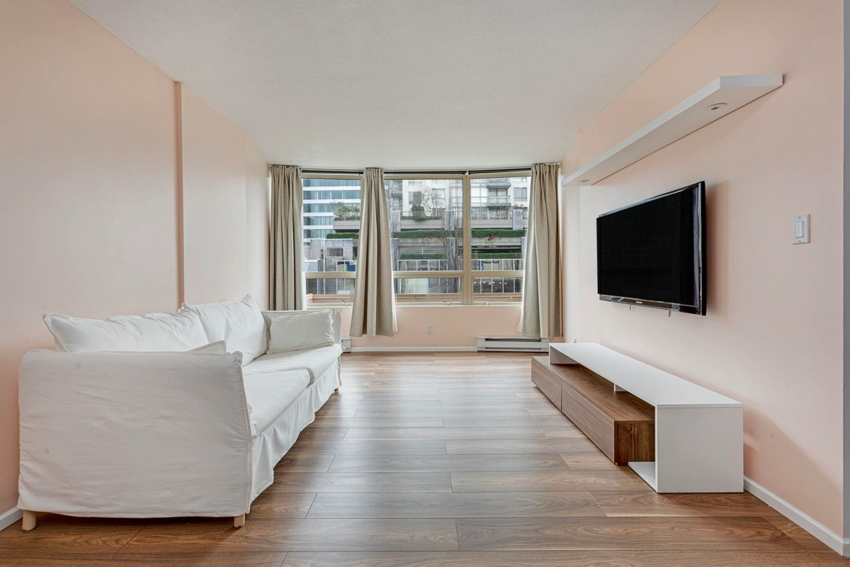 Dining Area Photo of 105 7995 Westminster Highway, Richmond, BC