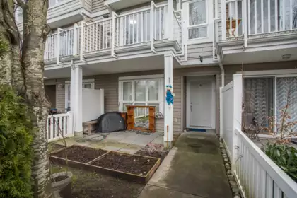 Hot Tub / Spa Photo of 3 8968 208 Street, Langley, BC