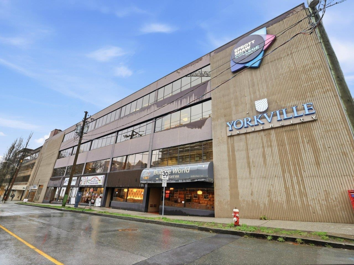 Hallway Photo of 306 428 Agnes Street, New Westminster, BC