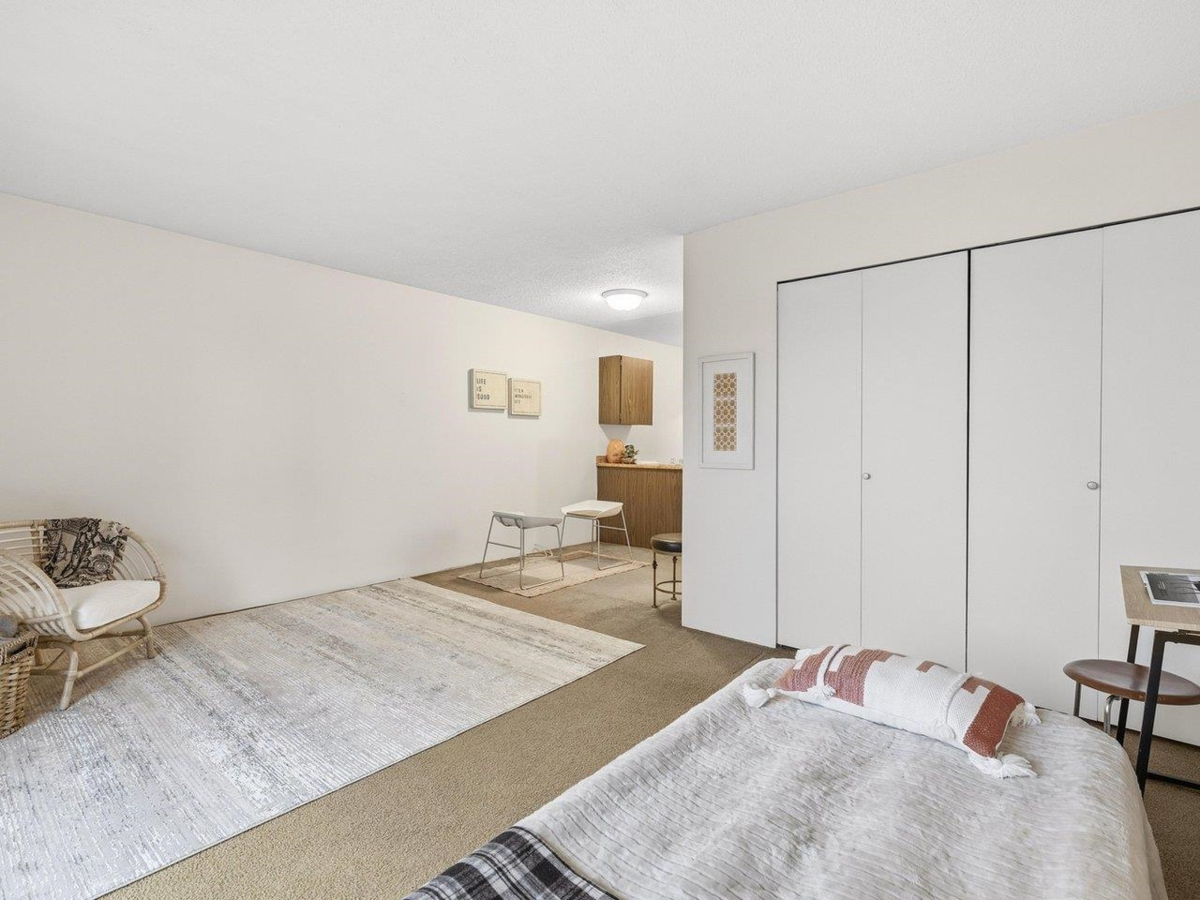 Primary Bathroom Photo of 306 428 Agnes Street, New Westminster, BC