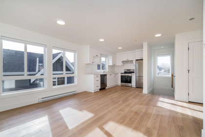 Hot Tub / Spa Photo of 16711 16 Avenue, Surrey, BC