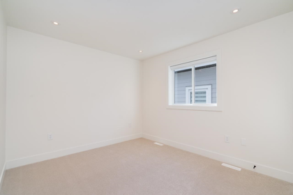 Laundry Room Photo of 16711 16 Avenue, Surrey, BC