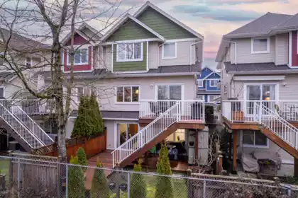 6 1108 Riverside Close, Port Coquitlam, BC
