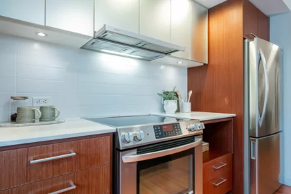 Hot Tub / Spa Photo of 416 221 E 3rd Street, North Vancouver, BC