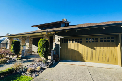 700 Ocean Crest Drive, Furry Creek, BC, Britannia Beach — 3 bed single family residence for sale