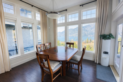 Kitchen Island Photo of 700 Ocean Crest Drive, Furry Creek, BC