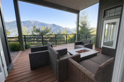 Office / Den Photo of 700 Ocean Crest Drive, Furry Creek, BC