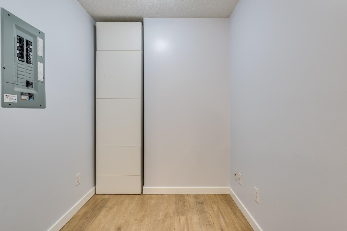 Garden / Landscaping Photo of 2110 244 Sherbrooke Street, New Westminster, BC