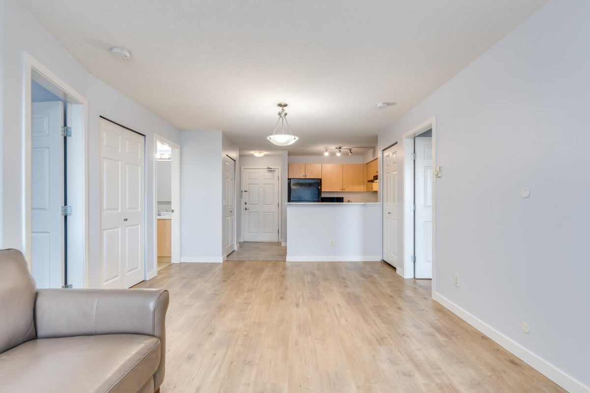 Laundry Room Photo of 2110 244 Sherbrooke Street, New Westminster, BC
