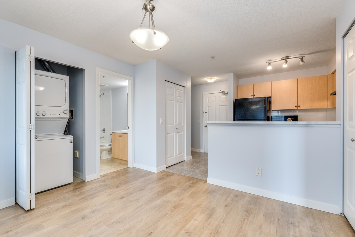 Office / Den Photo of 2110 244 Sherbrooke Street, New Westminster, BC