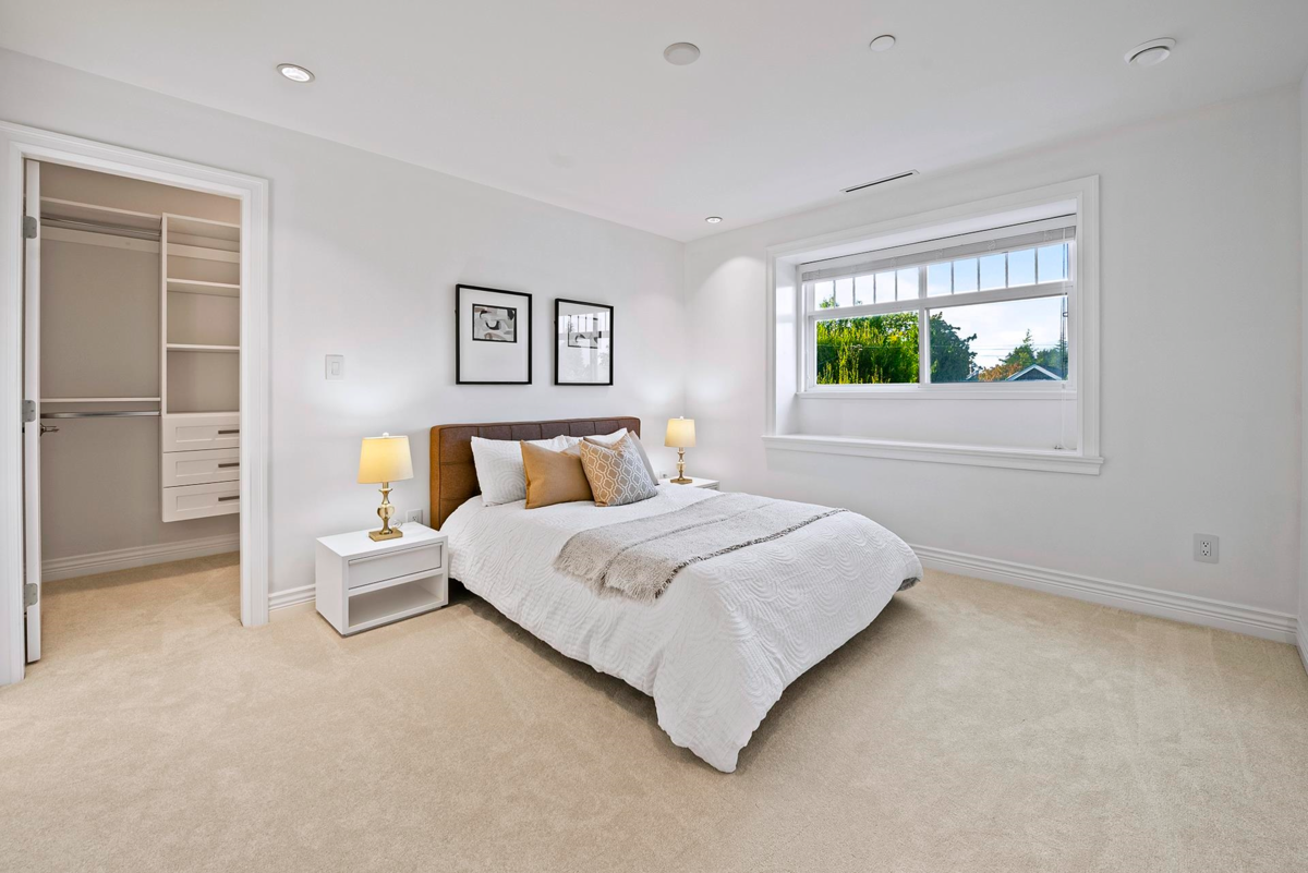 Entry Foyer Photo of 3941 W 19th Avenue, Vancouver, BC