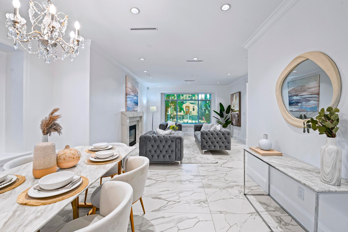 Kitchen Island Photo of 3941 W 19th Avenue, Vancouver, BC