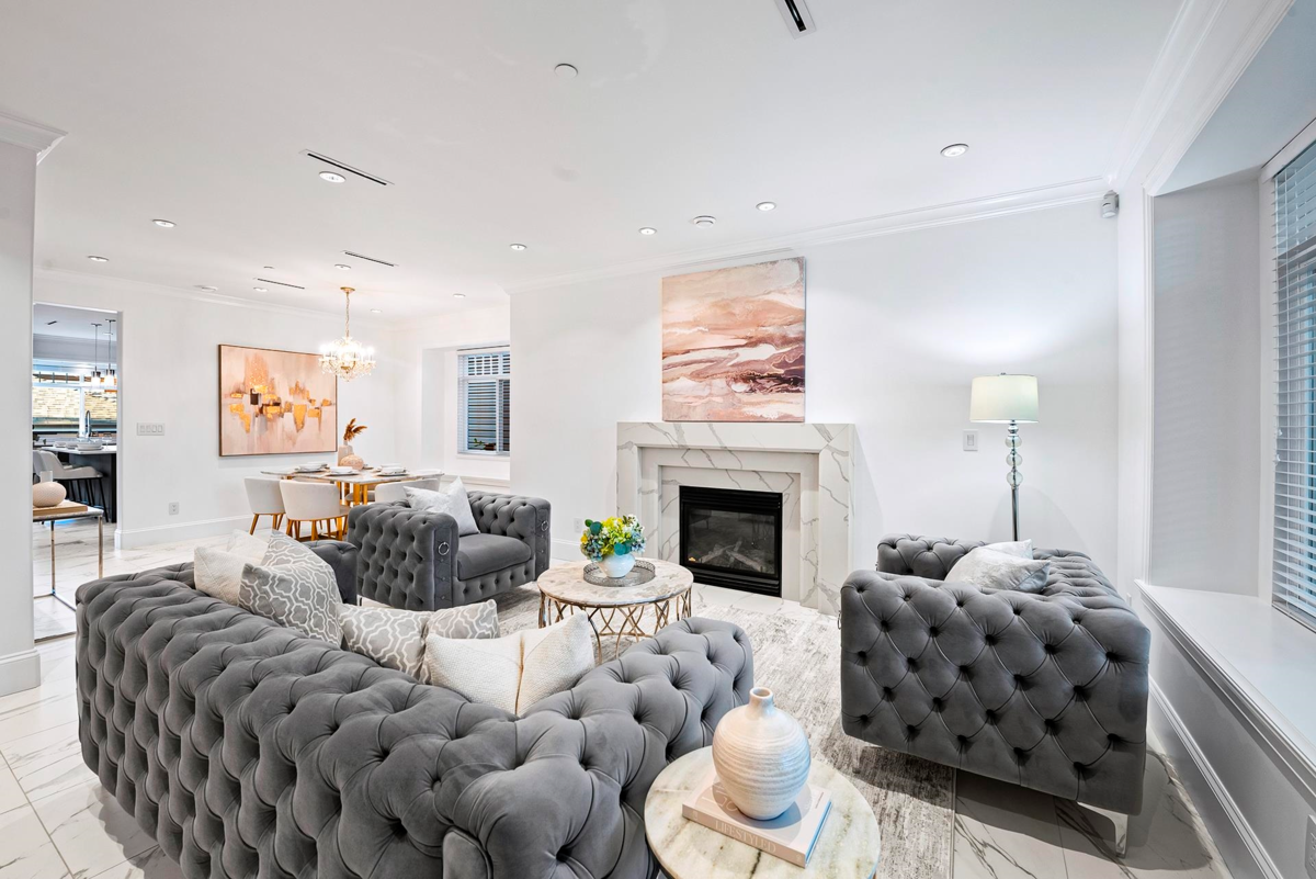 Living Room Photo of 3941 W 19th Avenue, Vancouver, BC