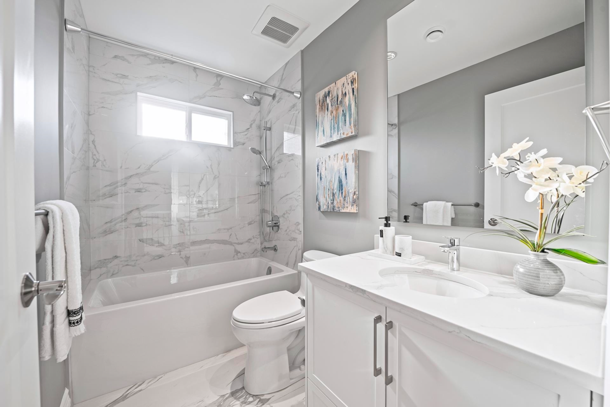 Mudroom Photo of 3941 W 19th Avenue, Vancouver, BC