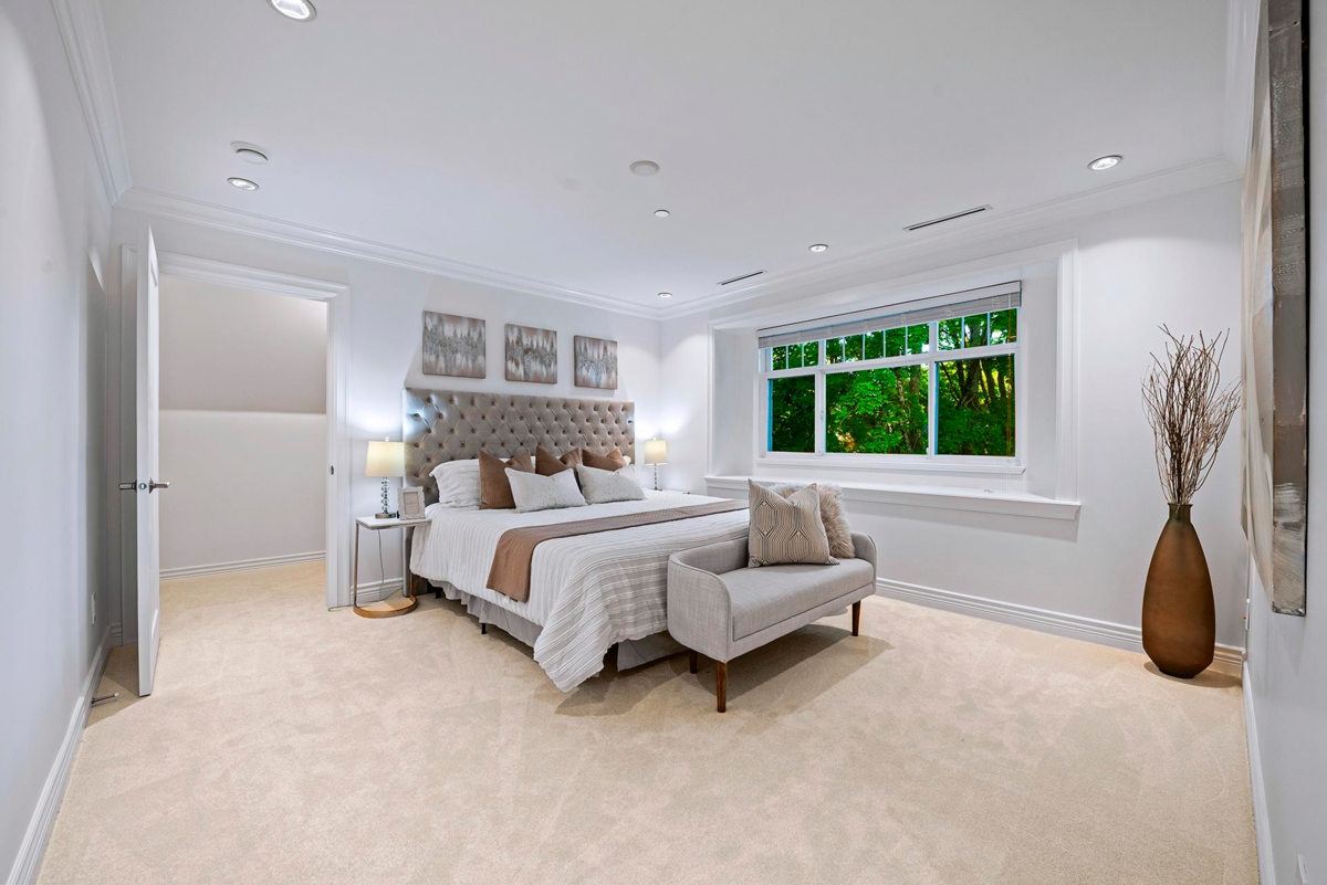 Powder Room Photo of 3941 W 19th Avenue, Vancouver, BC