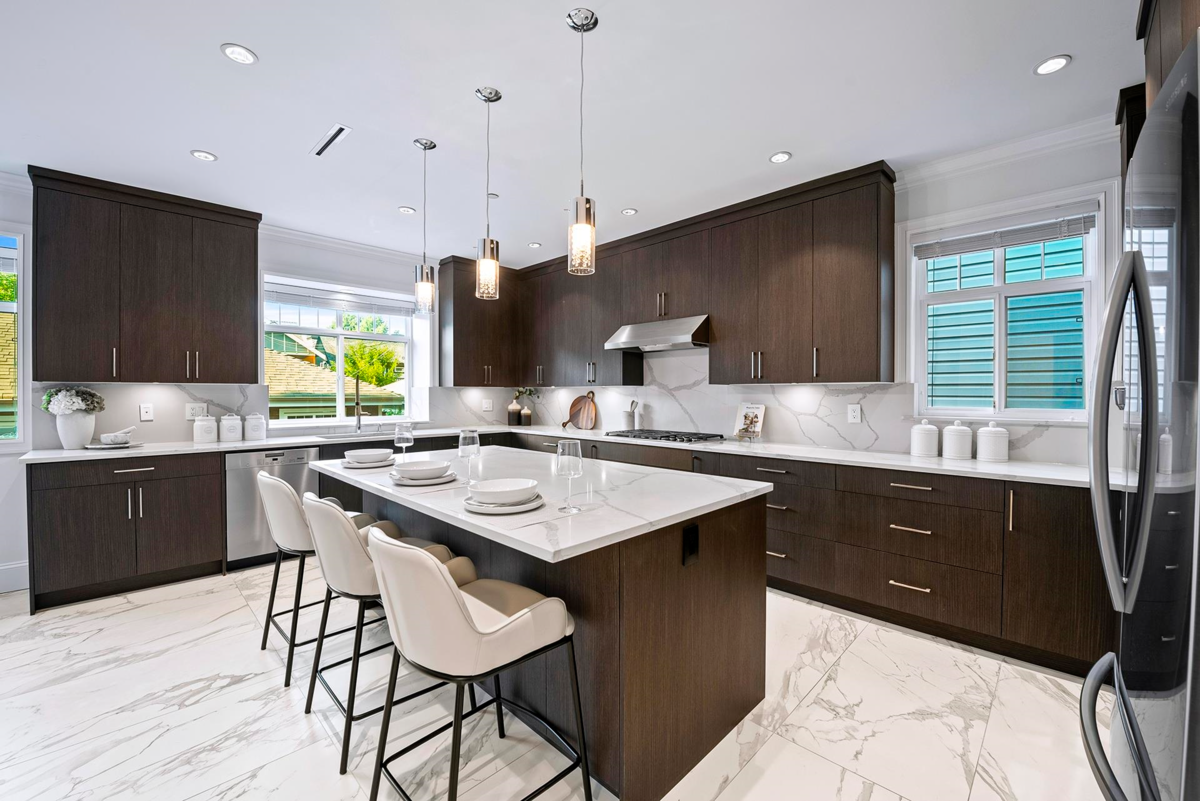 Walk-In Closet Photo of 3941 W 19th Avenue, Vancouver, BC