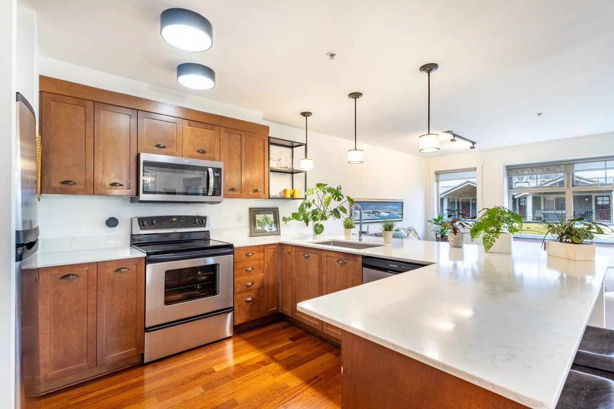 Dining Area Photo of 104 414 Gower Point Road, Gibsons, BC