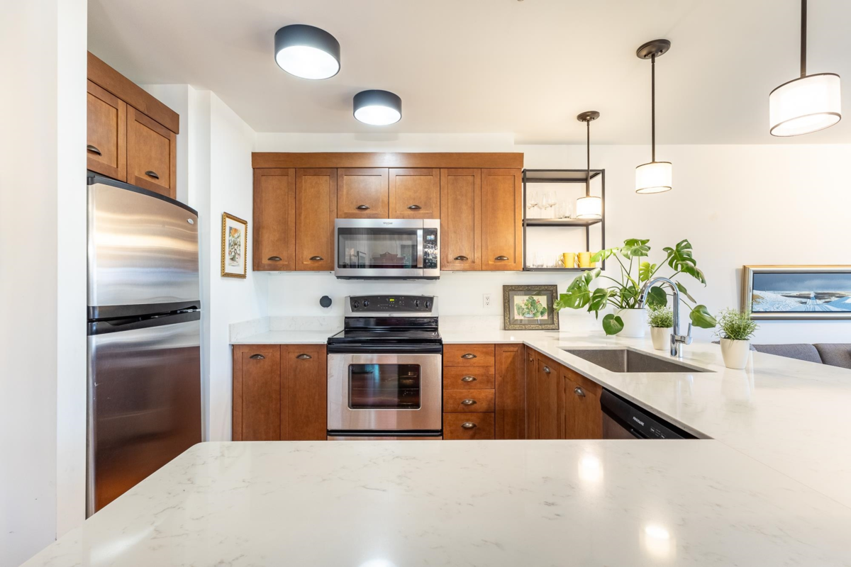 Kitchen Photo of 104 414 Gower Point Road, Gibsons, BC