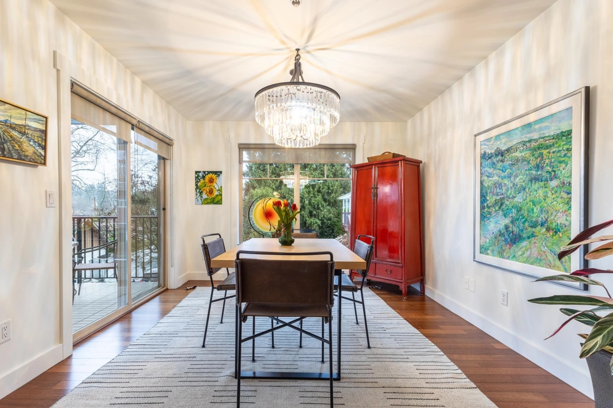 Primary Bathroom Photo of 104 414 Gower Point Road, Gibsons, BC