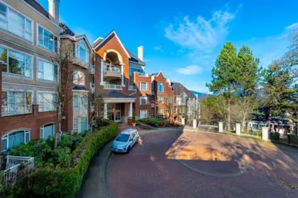 613 5262 Oakmount Crescent, Burnaby, BC, Burnaby — Apartment/Condo for sale
