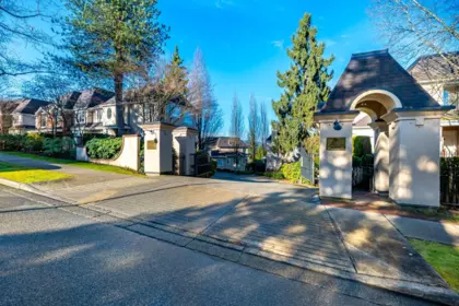 613 5262 Oakmount Crescent, Burnaby, BC, Burnaby — Apartment/Condo for sale