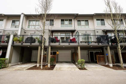 24 6671 121 Street, Surrey, BC, Surrey — Townhouse for sale