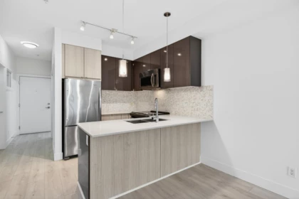 310 6468 195a Street, Surrey, BC, Surrey — Apartment/Condo for sale