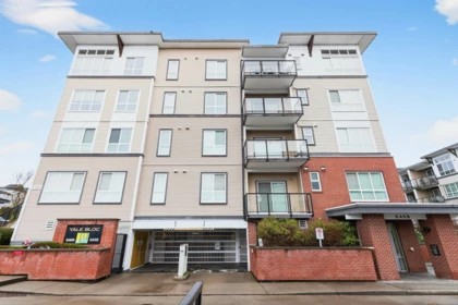 310 6468 195a Street, Surrey, BC, Surrey — Apartment/Condo for sale