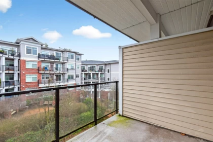 Mudroom Photo of 310 6468 195a Street, Surrey, BC