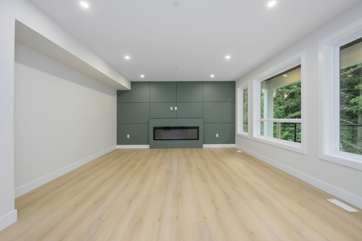 Dining Area Photo of 23349 Cross Road, Maple Ridge, BC