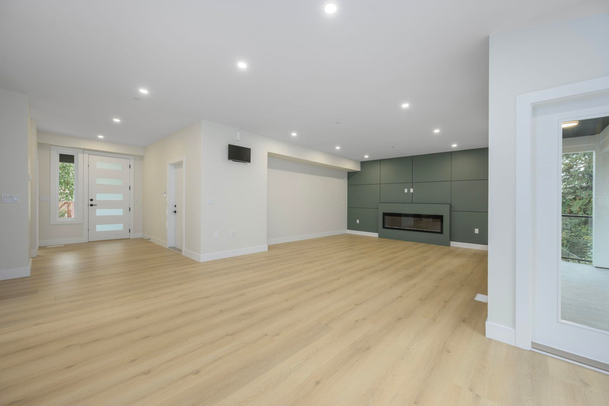 Family Room Photo of 23349 Cross Road, Maple Ridge, BC