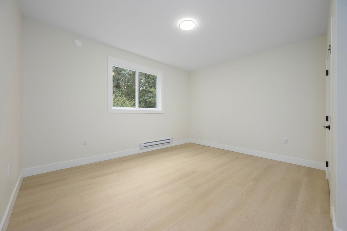 Hot Tub / Spa Photo of 23349 Cross Road, Maple Ridge, BC