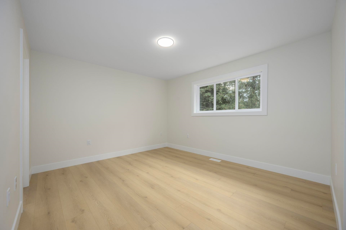 Laundry Room Photo of 23349 Cross Road, Maple Ridge, BC