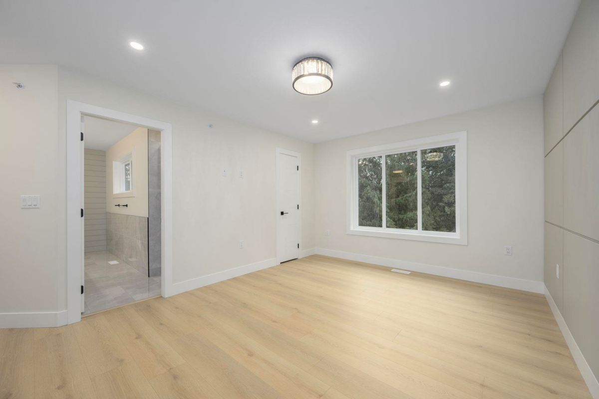 Powder Room Photo of 23349 Cross Road, Maple Ridge, BC