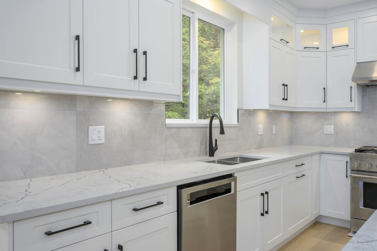 Primary Bedroom Photo of 23349 Cross Road, Maple Ridge, BC