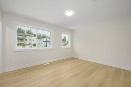 Entry Foyer Photo of 23349 Cross Road, Maple Ridge, BC
