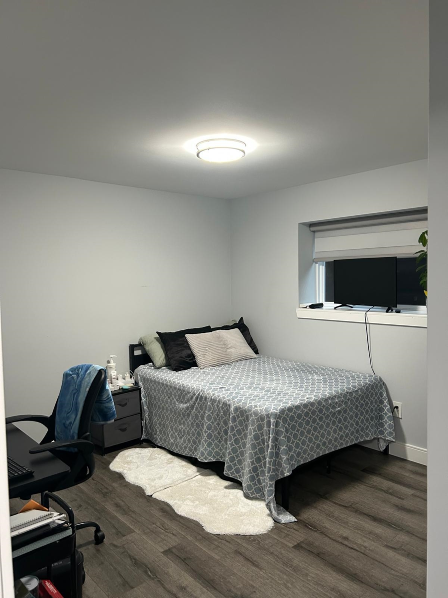 Entry Foyer Photo of 11890 Gilmour Crescent, Delta, BC