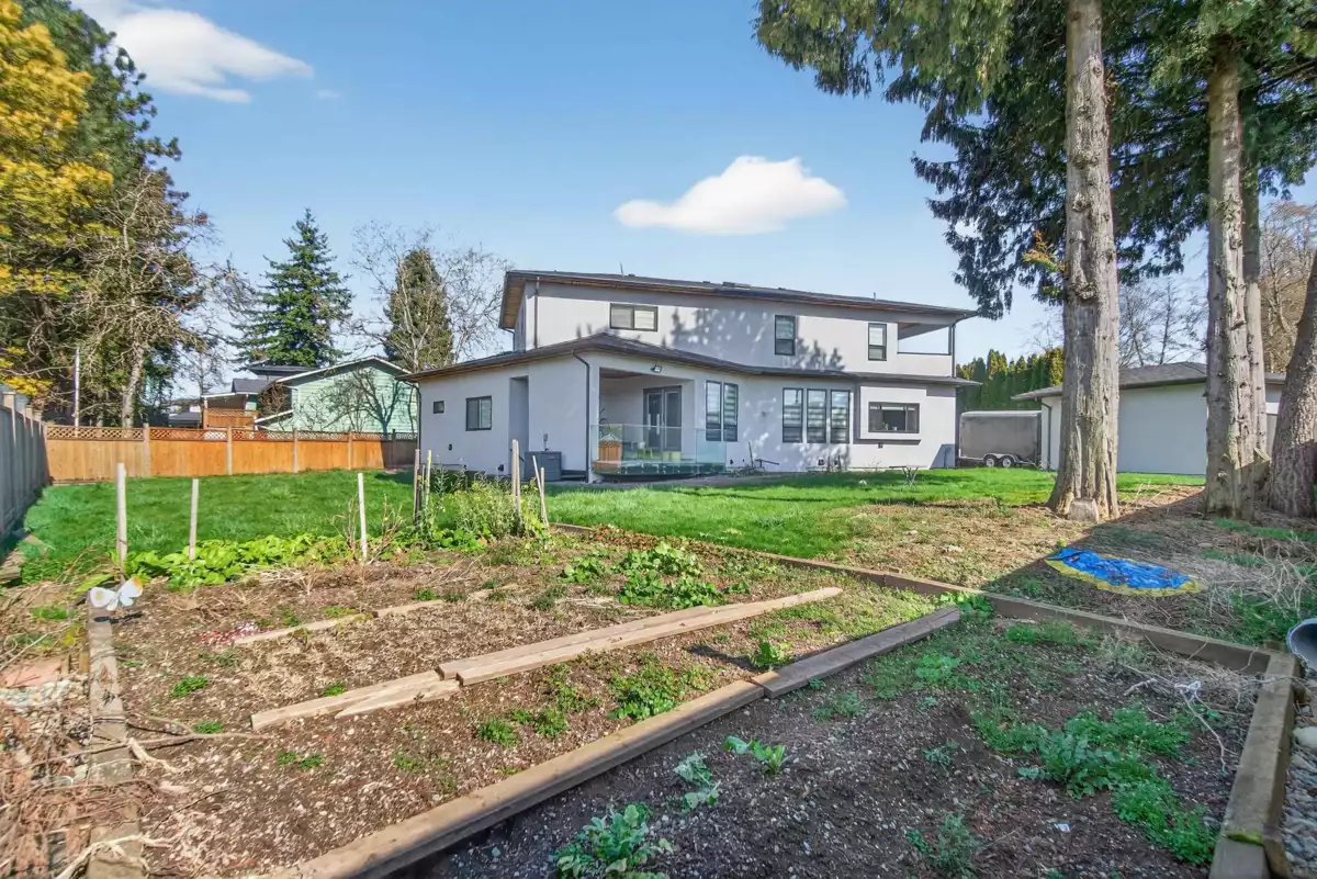 Kitchen Photo of 11890 Gilmour Crescent, Delta, BC