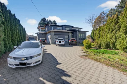 11890 Gilmour Crescent, Delta, BC, Scottsdale — 8 bed single family residence for sale