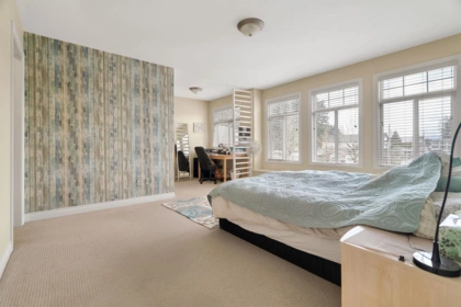 Primary Bedroom Photo of 33382 Franklin Avenue, Abbotsford, BC