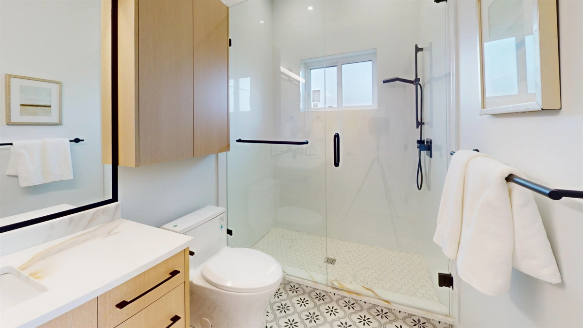 Breakfast Nook Photo of 2825 Dundas Street, Vancouver, BC